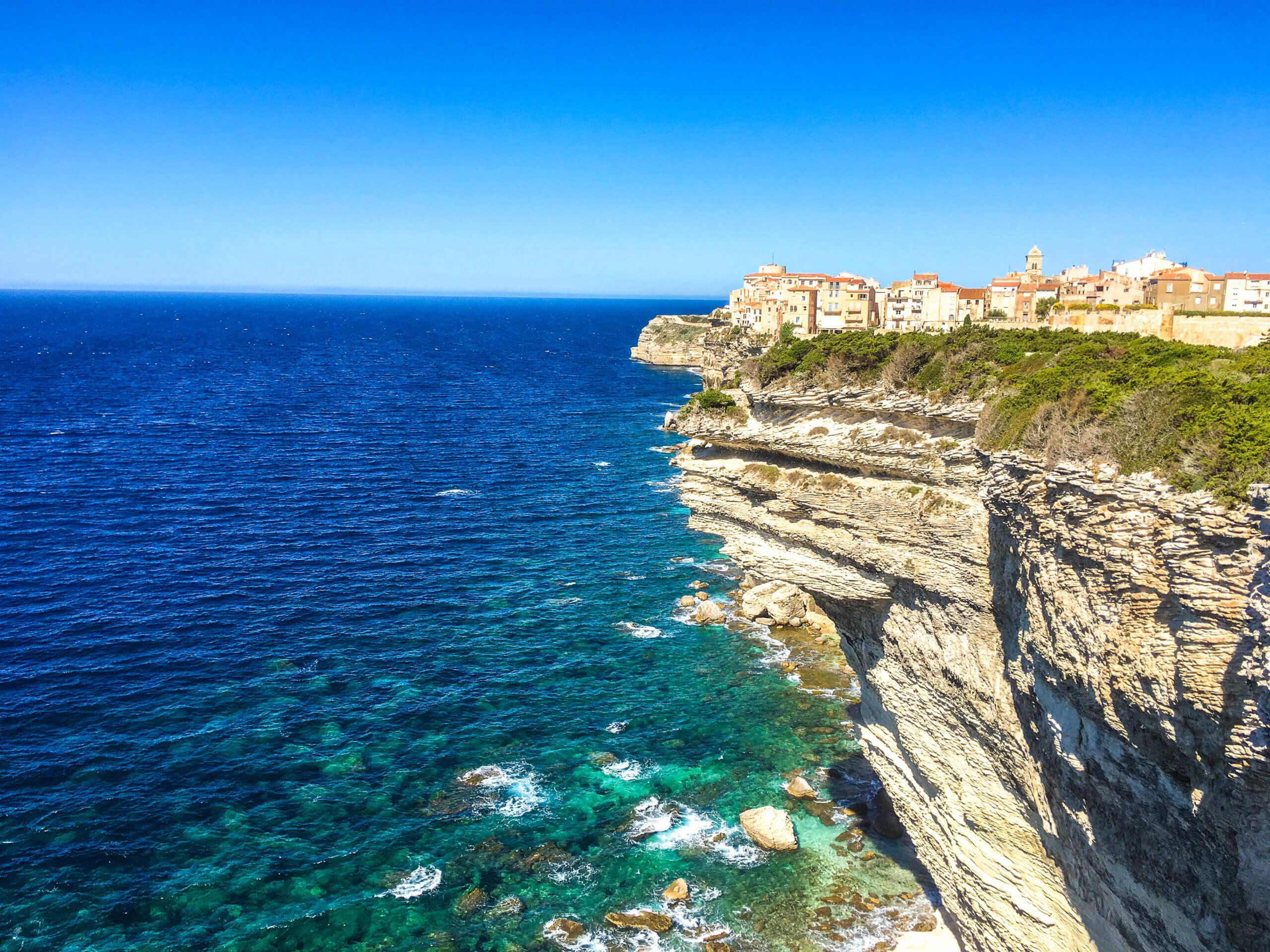 Vue sur Bonifacio depuis les falaises