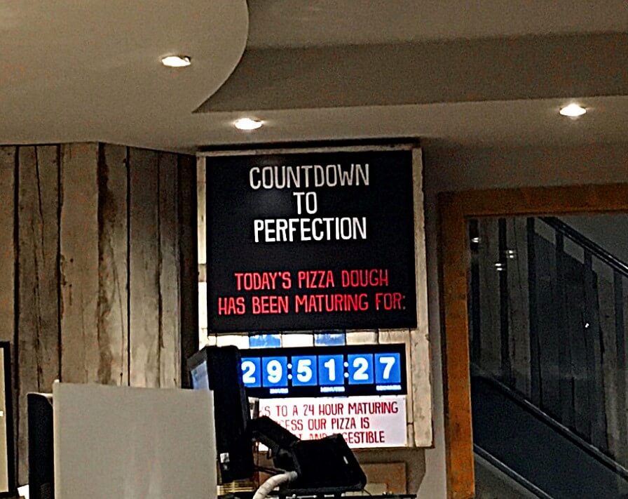 Compteur de la pâte à pizza du Rossopomodoro à Londres