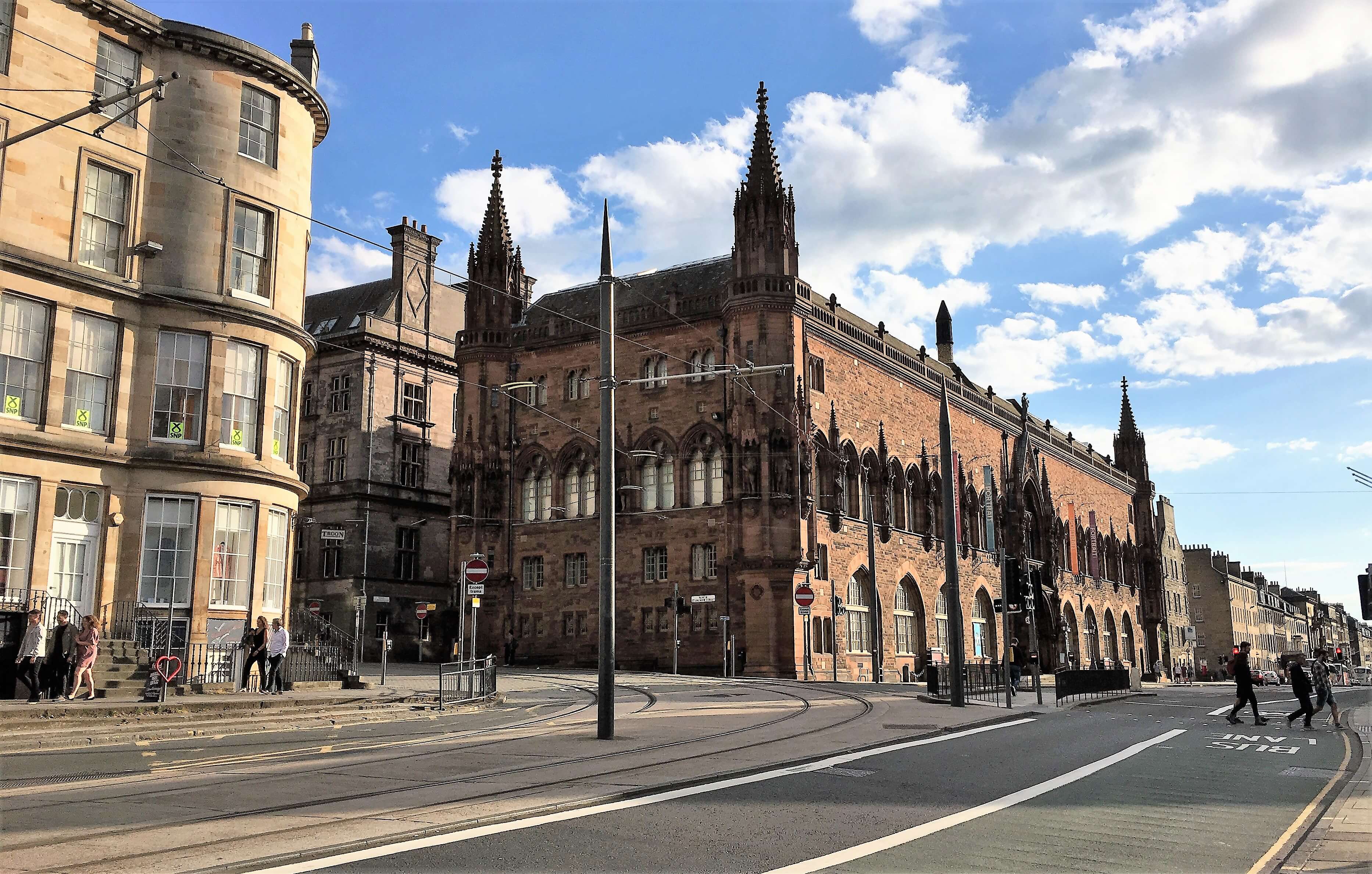 Bâtiment du Scottish national portrait Gallery Edimbourg