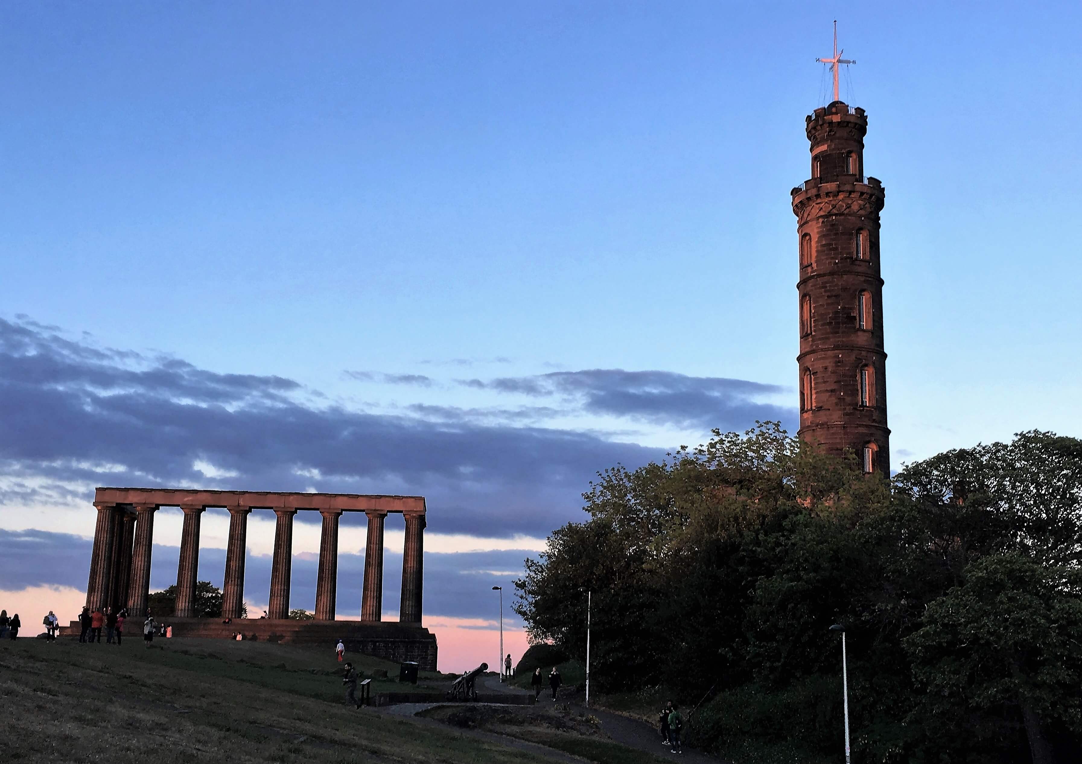 Calton Hill au coucher du soleil à Edimbourg Ecosse