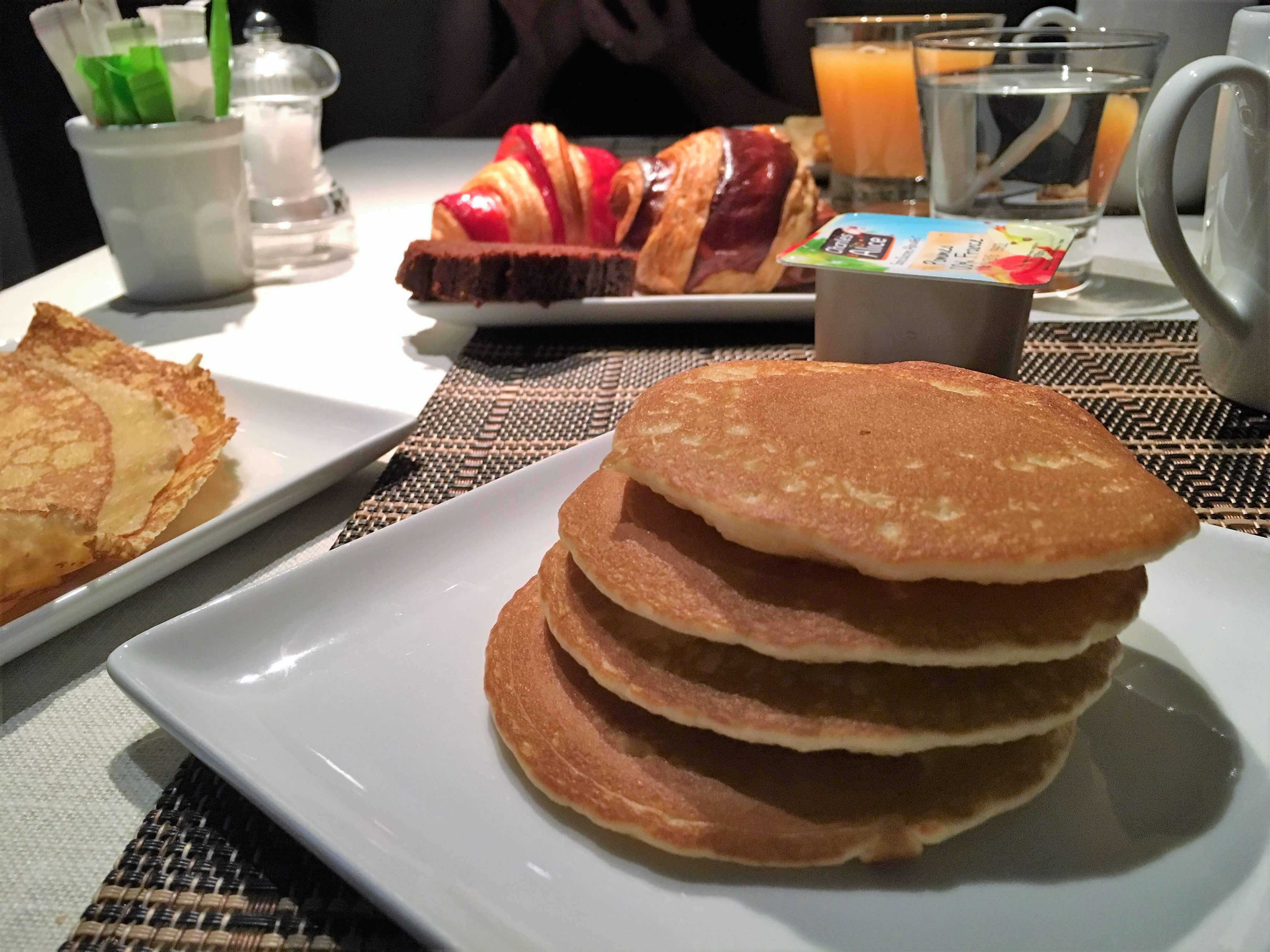 Le petit déjeuner de l'hôtel Columbus à Monaco