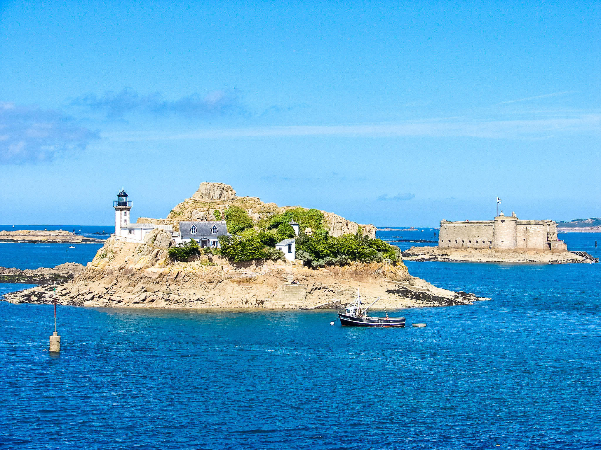 Château du Taureau dans la Baie de Morlais
