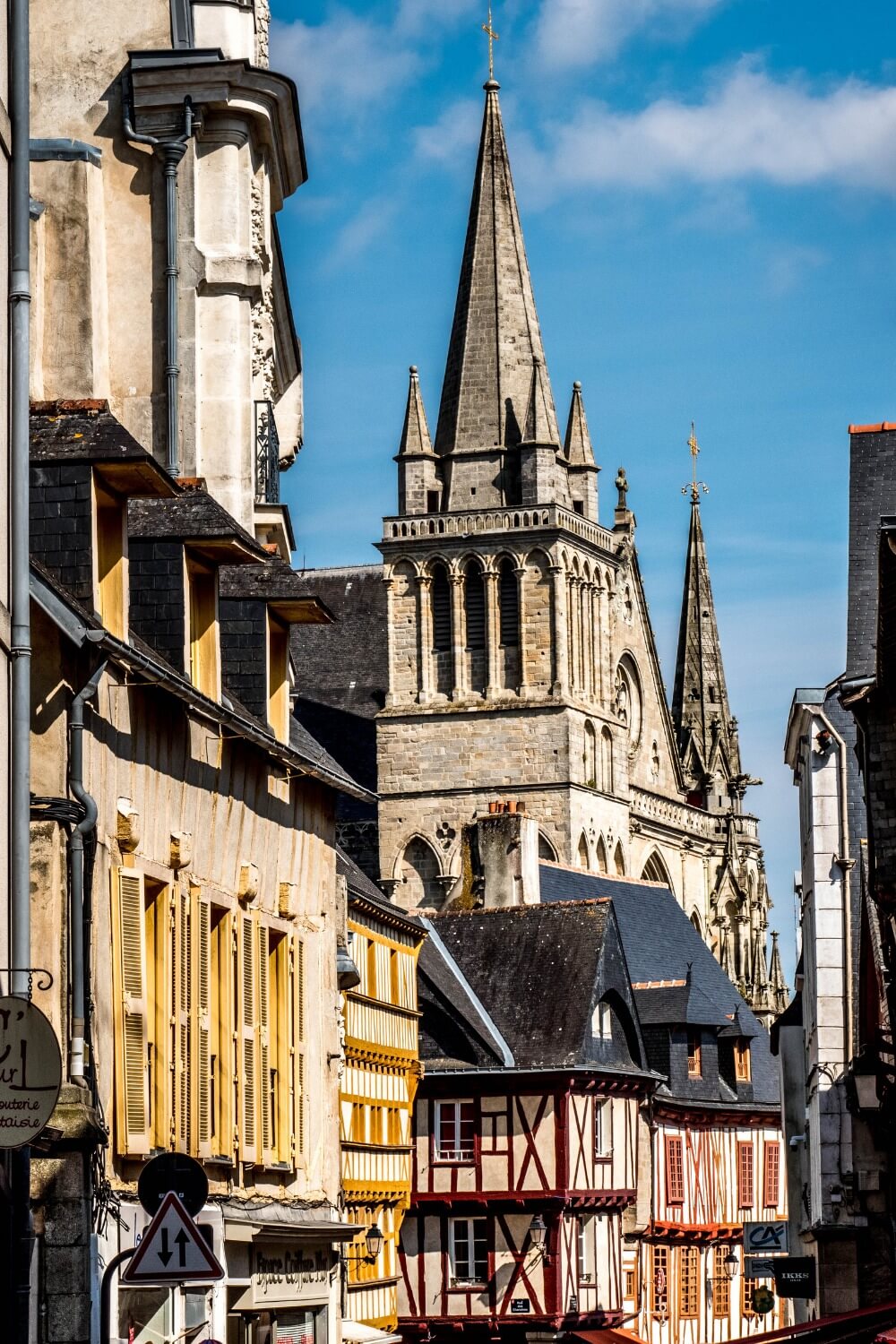 Visiter Vannes (Morbihan) : 10 Incontournables Et Adresses Gourmandes