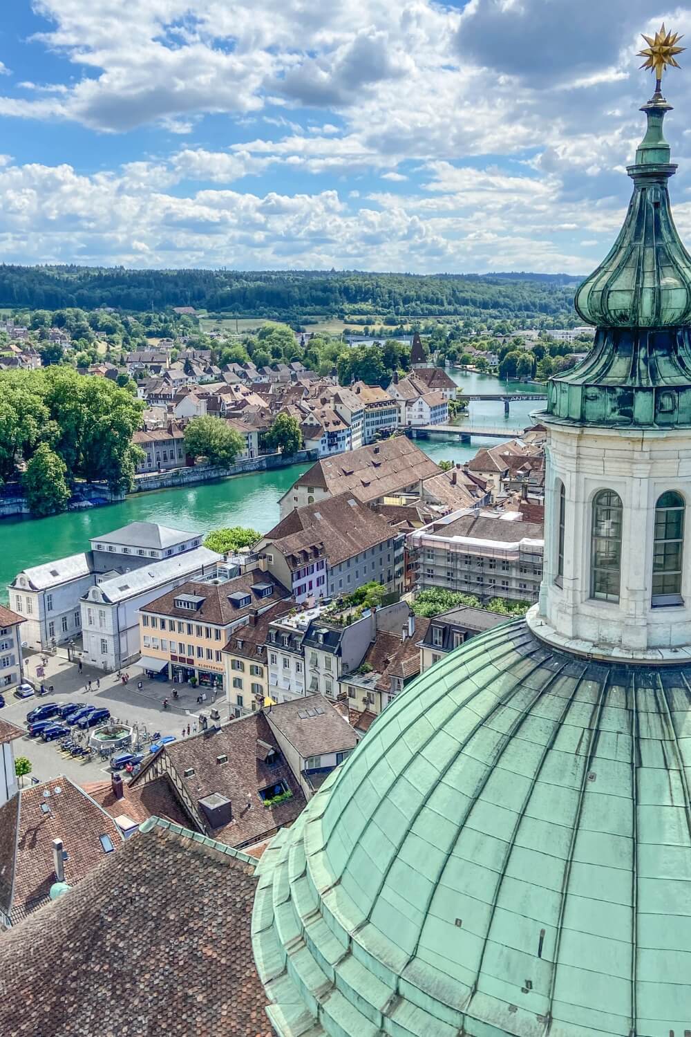 Vue depuis la tour cathédrale st-ours à Soleure