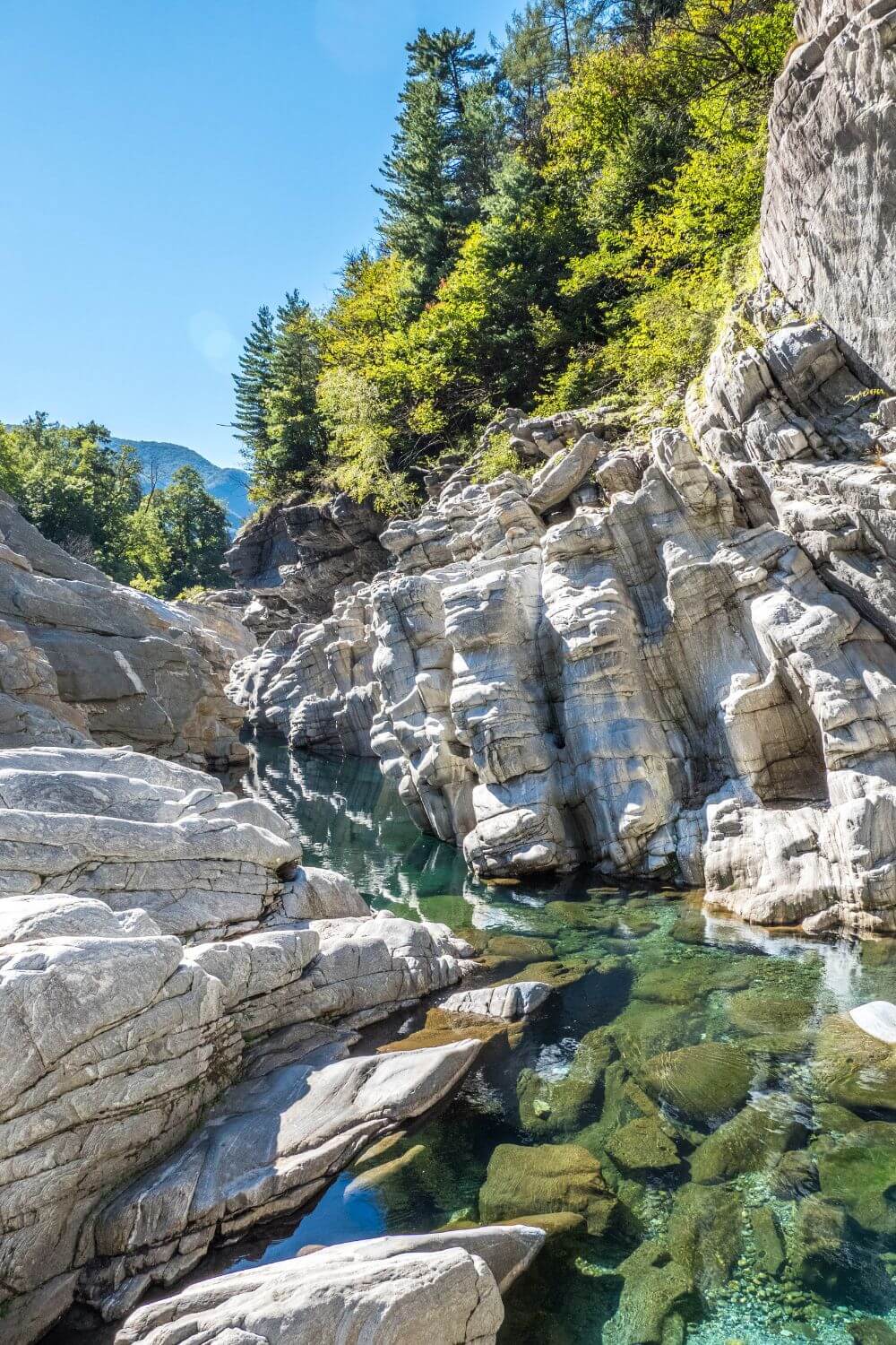 Canyon Ponte Brolla Vallemaggia à voir à Locarno