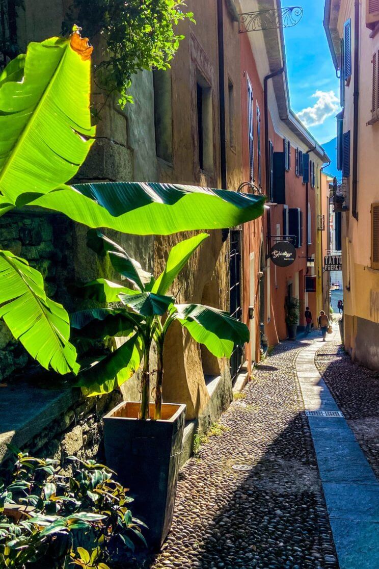 Rue vieille ville de Locarno Tessin
